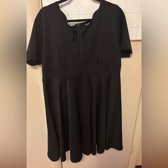 SHEIN Dresses & Skirts - SHEIN Black Scallop Neck A-Line Dress